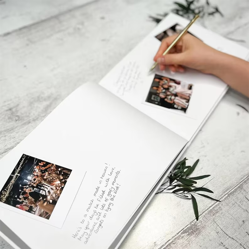Personalisiertes Gästebuch als – Wedding Supply List Bewertung und Preis